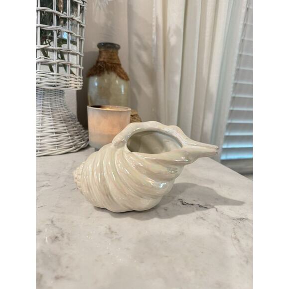 White Irredecent Ceramic Coastal Decor Hallow Seashell Decorative Planter Pot - Picture 2 of 10